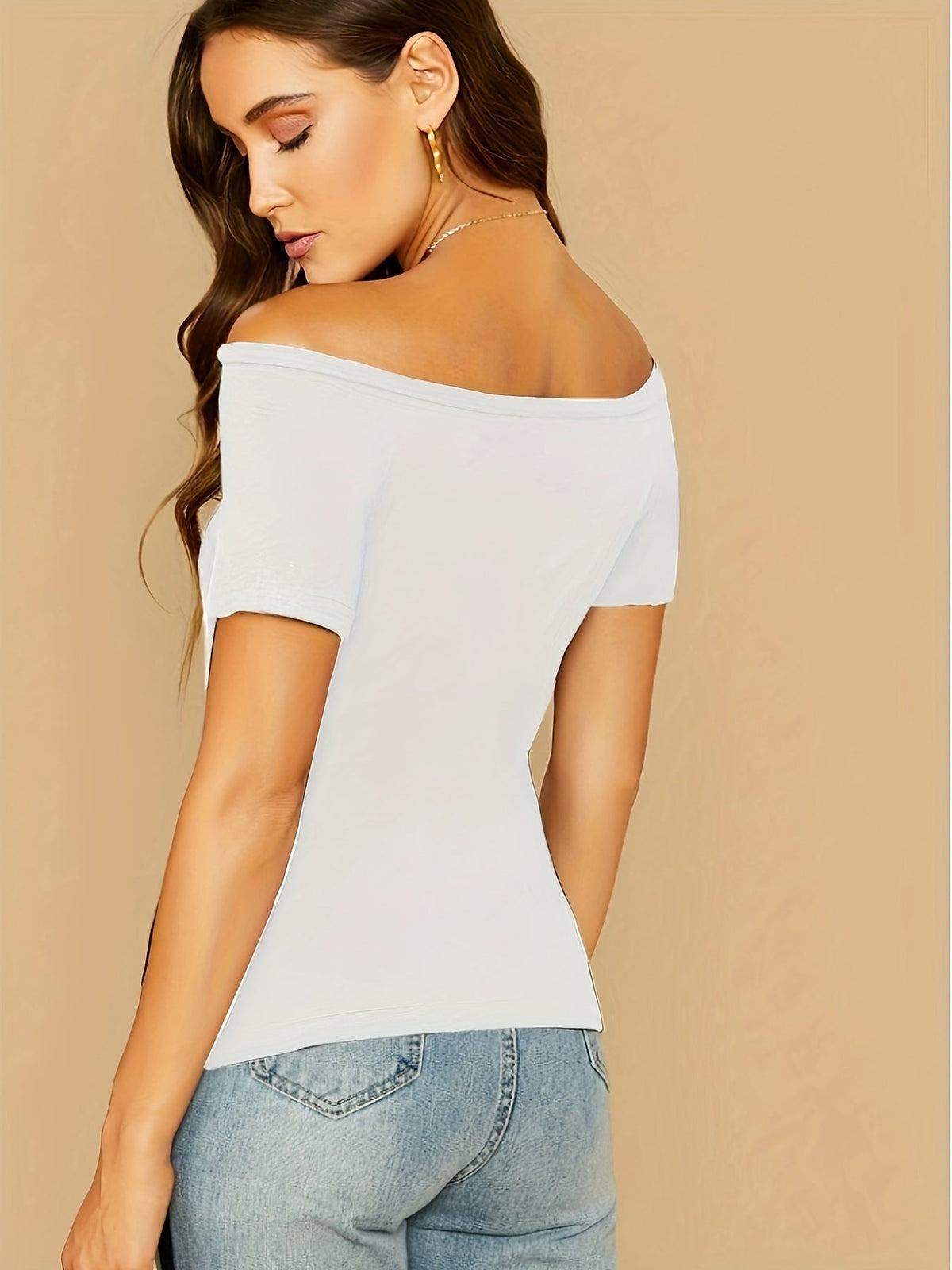 Black Off-The-Shoulder Form-Fitting Top for Women – Sexy Bodycon Crop Top, Elegant Going Out Shirt for Date Night & Party