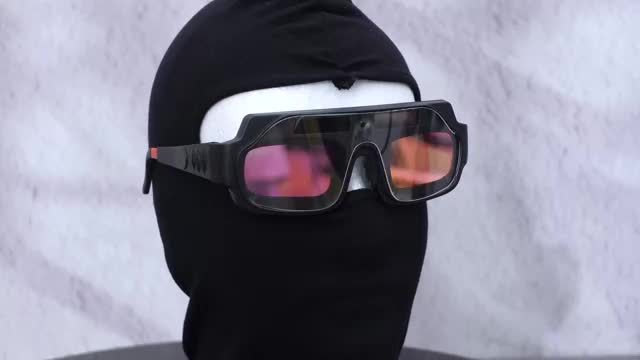 Auto-Darkening Welding Goggles True Color Lens Anti-Glare Safety Welding Glasses for TIG MIG MMA Plasma Lightweight Photochromic Welder Glasses with Flame-Retardant Frame & Elastic Headband