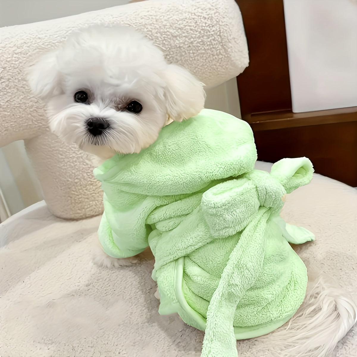 Ultra-Absorbent Pet Bathrobe for Dogs and Cats - Quick-Dry Soft Microfiber Towel Robe with Secure Closure for Small Dogs Cats and Kittens, All-Season Comfort, 6 Colors & Sizes S M L