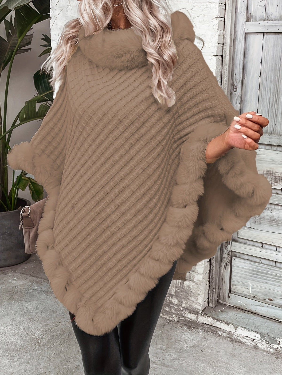 Women's Elegant Faux Fur Collar Cape Coat – Suede PU Plush Fur Trim Solid Color Winter Outerwear for Everyday & Formal Events