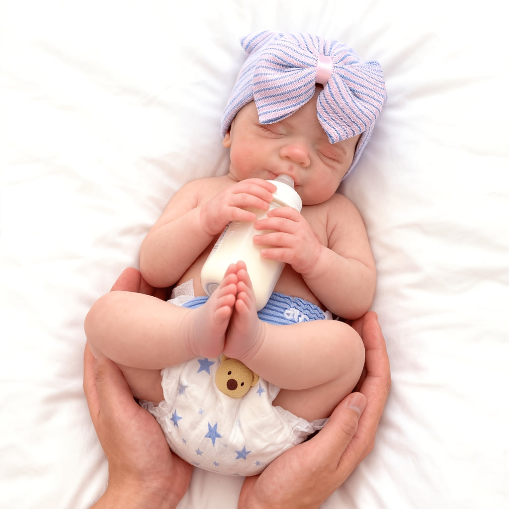 18-Inch Full Body Silicone Girl Doll – Realistic Open-Mouth Newborn Baby Doll, Soft Flexible Handmade Reborn Doll with Outfit, Birthday Christmas Gift for Kids & Collectors