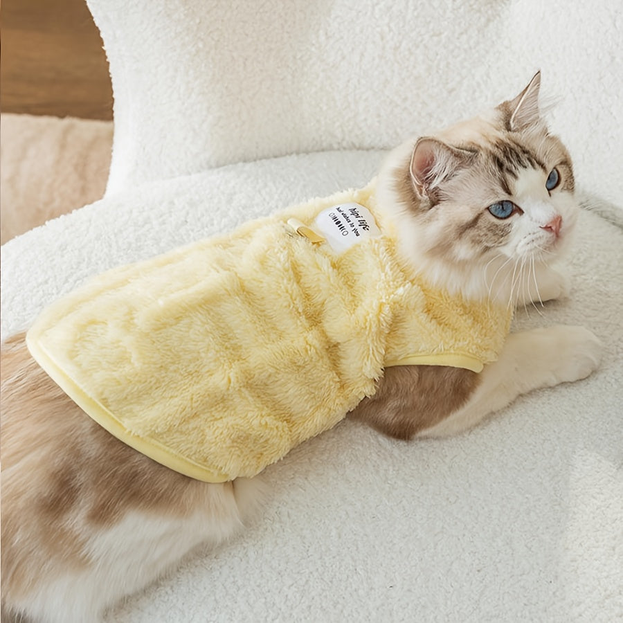 Warm Cat Vest for Autumn and Winter - Thick Fleece Pet Clothing with Heart Print and Traction Buckle, Comfortable Soft Cat Sweater Jacket for Small Cats and Kittens