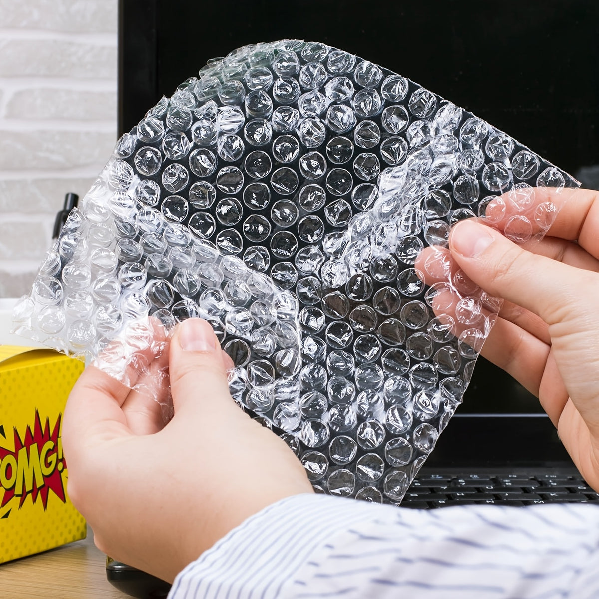 Mini Bubble Wrap Stress Relief Sheets 20 Pack – Reusable Popping Fidget Desk Toy for Office, Party Favors & Anxiety Relief – Fun Sensory Gadget for Adults, Teens & Kids – Model B & Upgraded Version